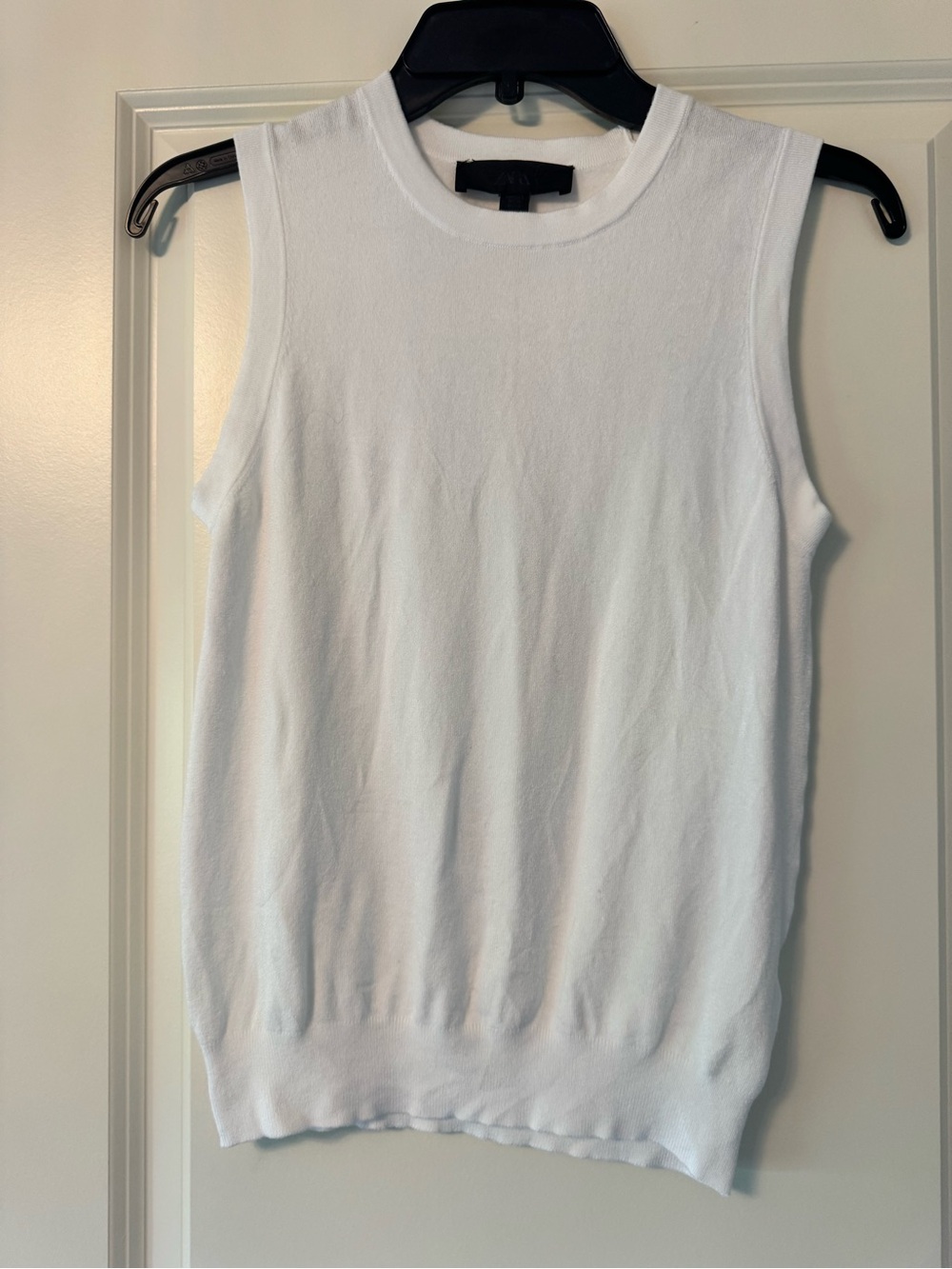 Zara Off-White Crewneck Knit Top